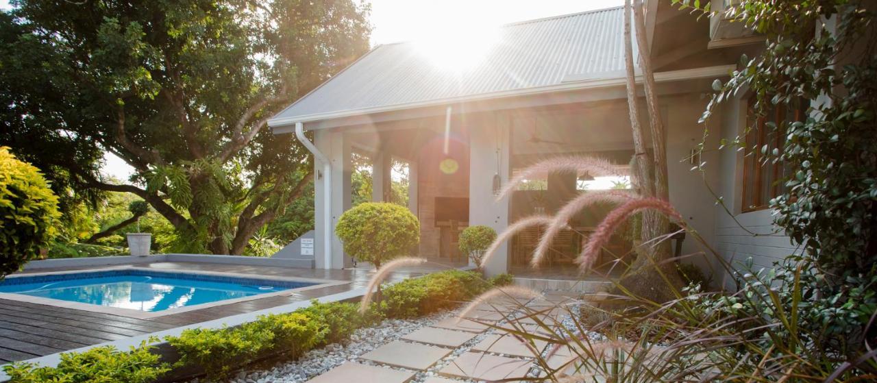 Vinique Guesthouse Mbombela ภายนอก รูปภาพ